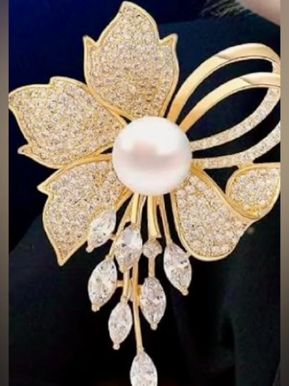 Gold Floral Pearl & Crystal Brooch  Lapel Pin
